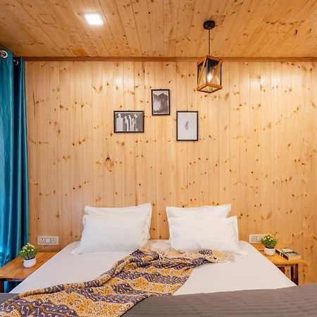 The Hill Story, Entire Chalet, Offbeat,Cozy Массури Экстерьер фото