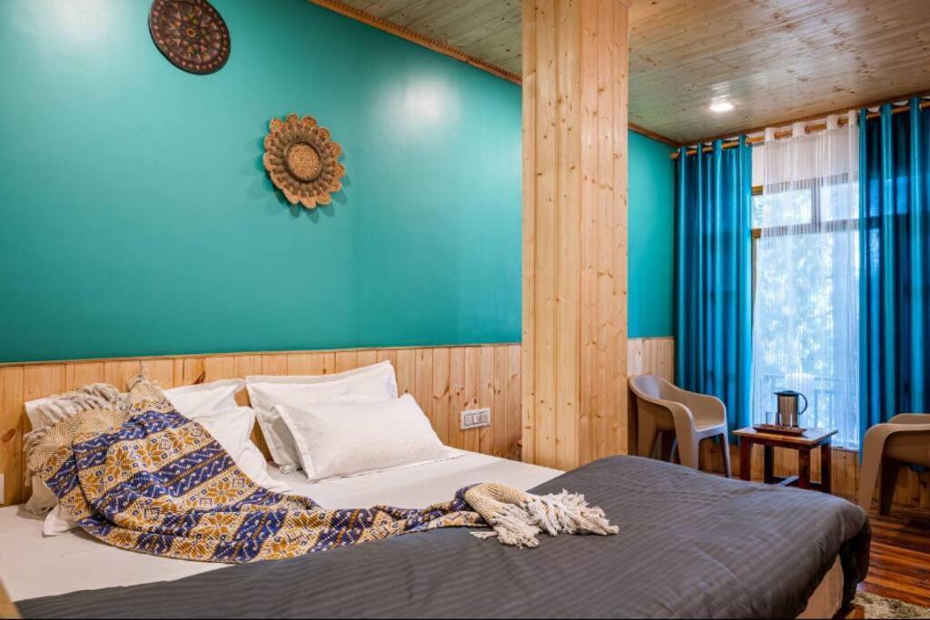 The Hill Story, Entire Chalet, Offbeat,Cozy Массури Экстерьер фото