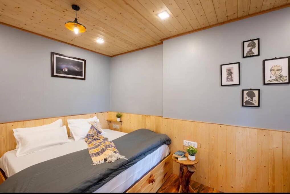 The Hill Story, Entire Chalet, Offbeat,Cozy Массури Экстерьер фото