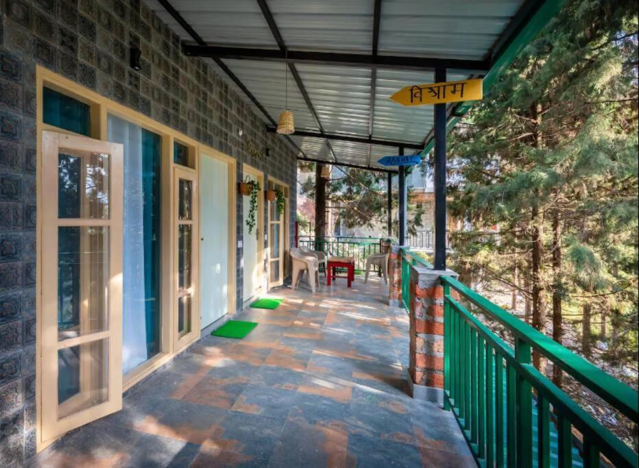 The Hill Story, Entire Chalet, Offbeat,Cozy Массури Экстерьер фото